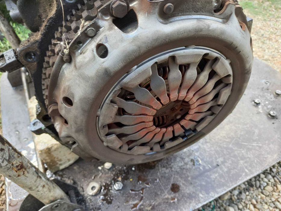 Renault Scenic 3 Megane 3 Fluence, set ambreiaj volanta placa disc 1.6