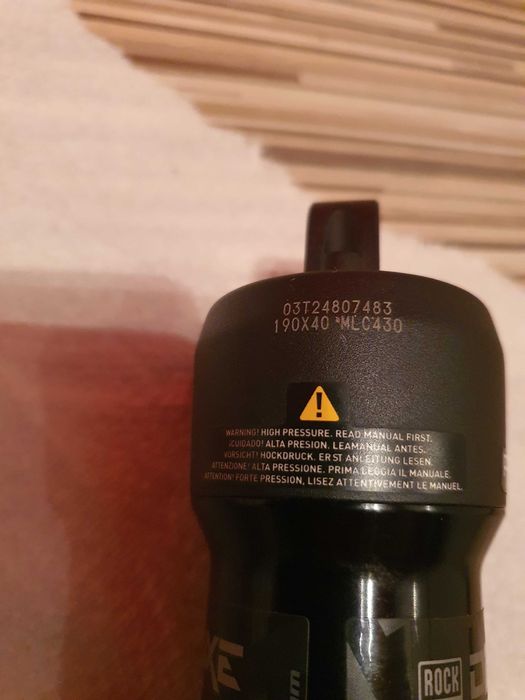 Rockshox Deluxe select + suspensie bicicleta spate