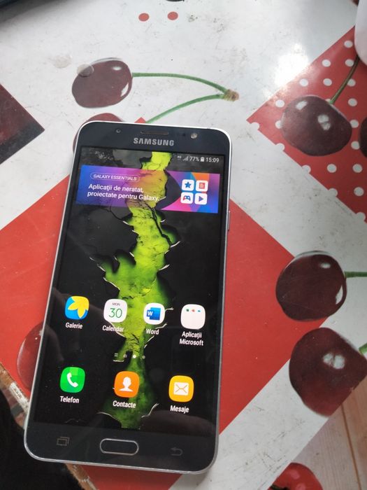 Vând Samsung Galaxy J7.2016.
