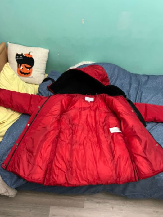 Продам куртку женскую