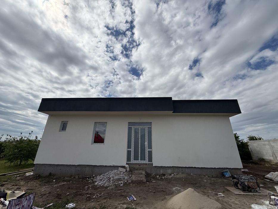Casa de vanzare cu 4 camere direct de la proprietar