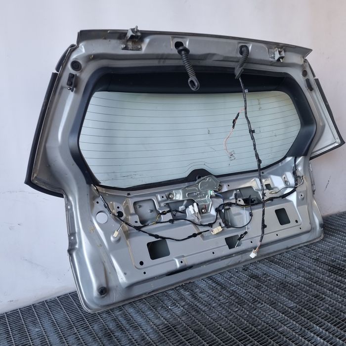 Haion Cu Luneta Mitsubishi Outlander 2009 - 2012 SUV 4 Usi Cool Silver A31 (1445)