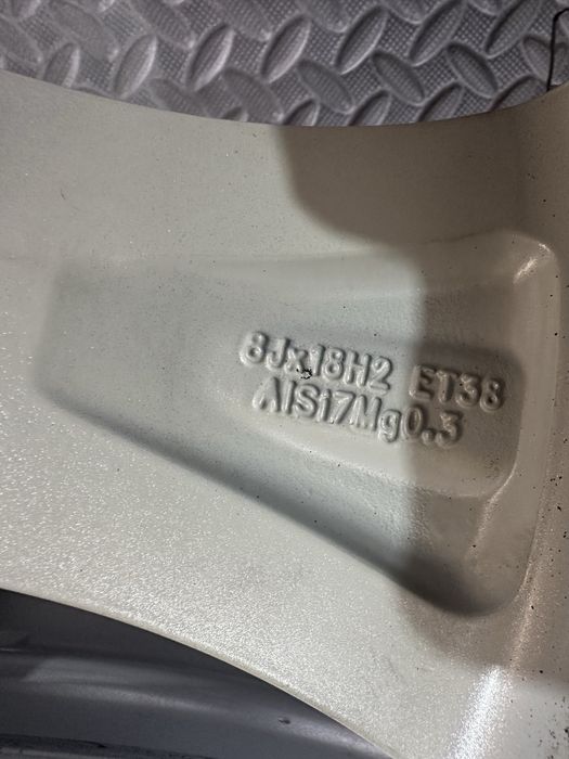 18 5х112 - Mercedes-C class-E class-S class-Glc-Glk-Gla-Gle-ML и други