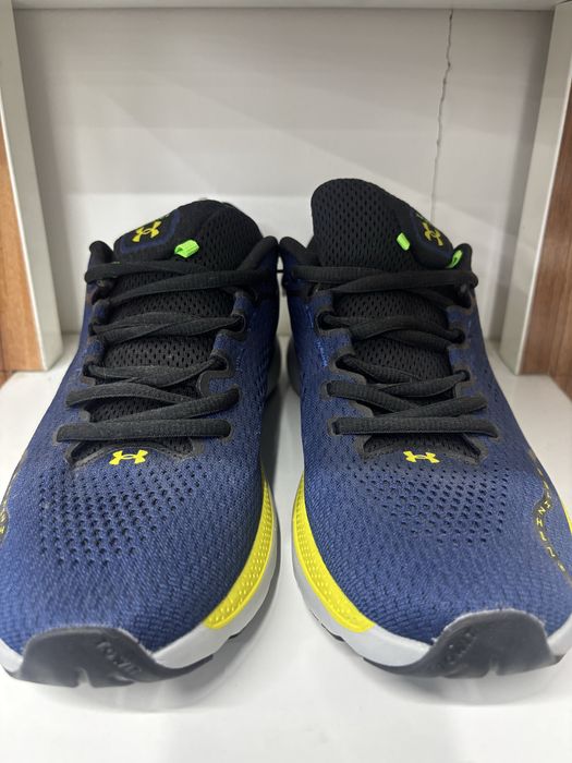 UNDER ARMOUR new krasofka