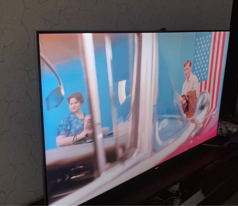 Телевизор Самсунг 216см