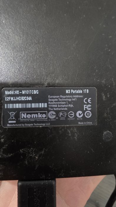 Продам жёсткий диск на 1 тб Samsung