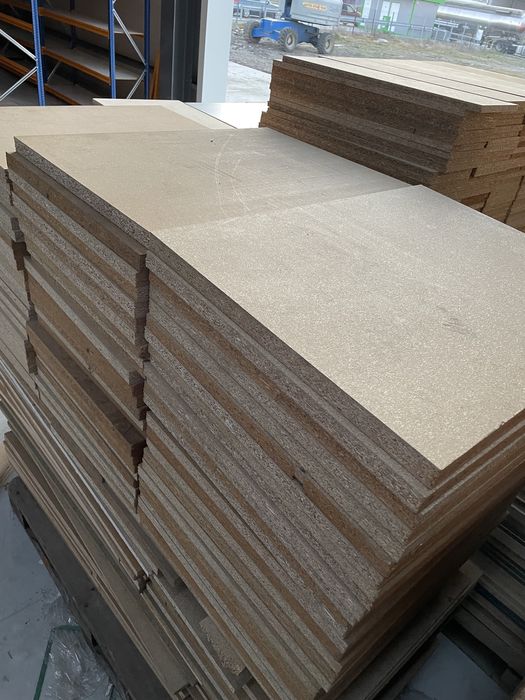 Polite pal pretaiat pentru rafturi depozit 66.5 x 43  sau 50 cm