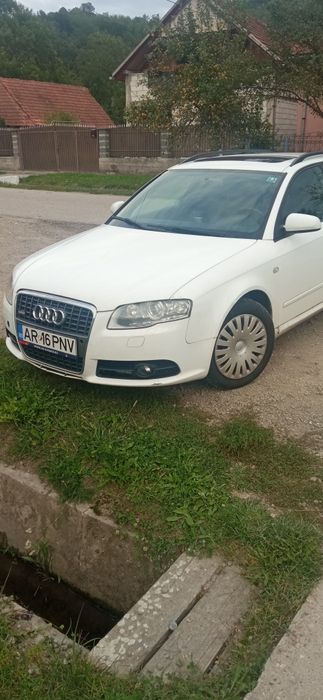 Vând Audi A4 quattro s-line
