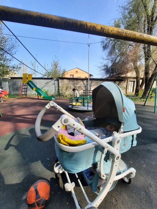 Детский коляски .