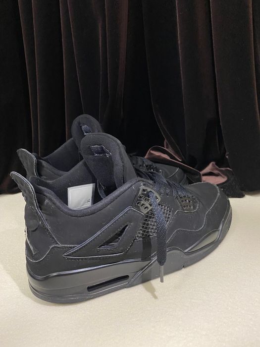 Vând jordan 4 Black cat