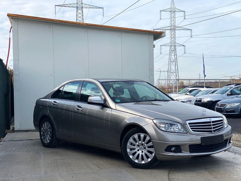 Mercedes ..C220,
