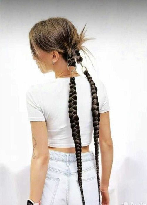 Плитки - на карабинери.