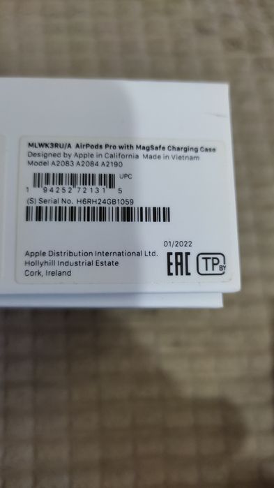 Продам Apple Airpods pro 1 and 2.