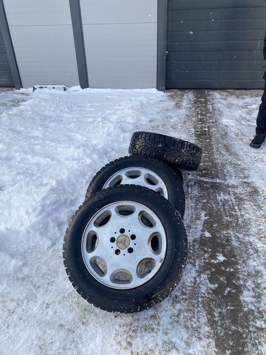 Продам комплект дисков с резиной