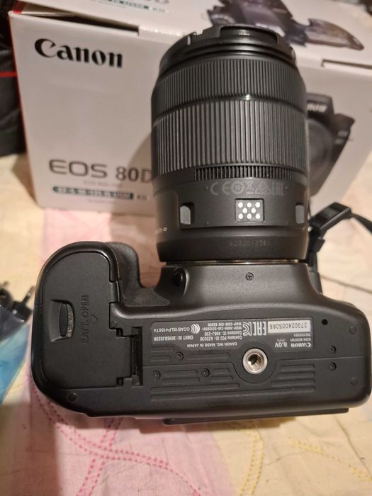 Фотоапарат Canon 80D