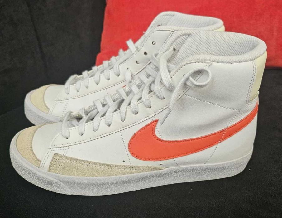 NIKE Blazer MID '77