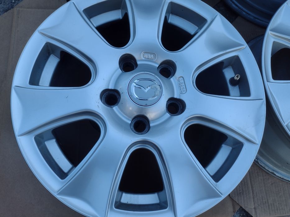 Топ състояние 15-5х114.3 ЕТ50 6j Mazda 3