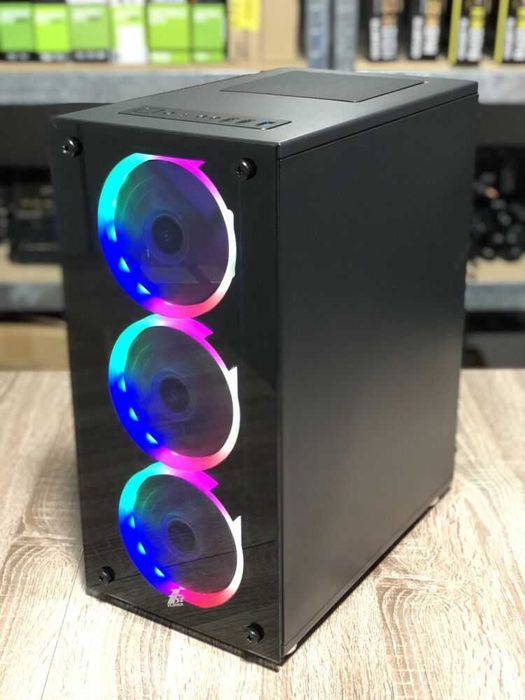 Компютър Intel i5-7gen ,16GB DDR4, Saphire Nitro RX570 ,SSD+HDD - 1 TB