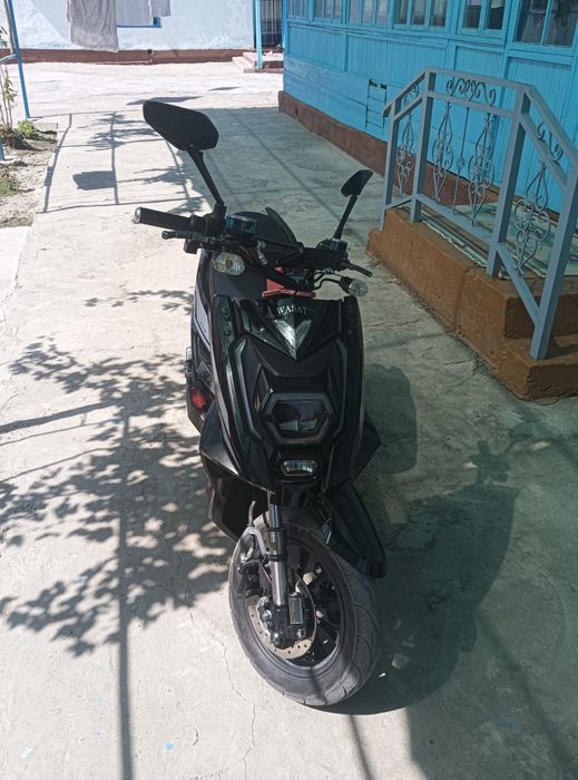 Skutur 2024 rangi qora