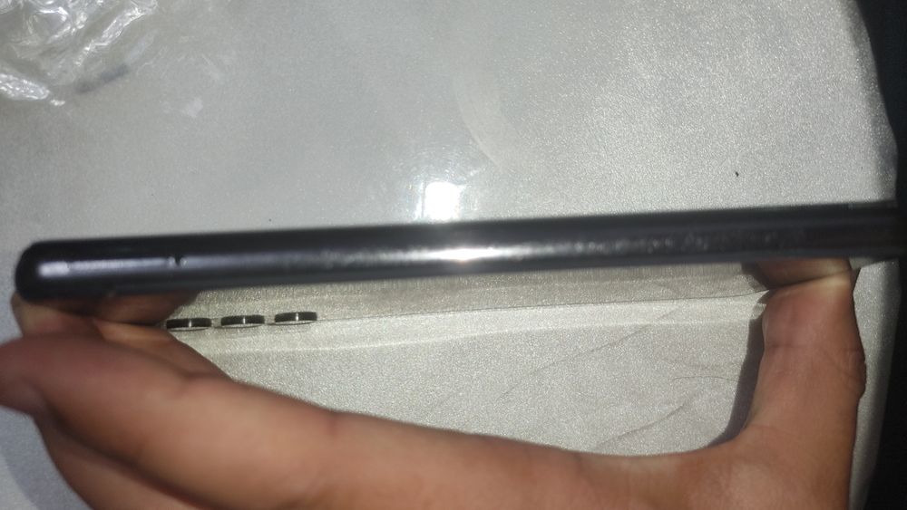 Samsung A32 4/128 Gb oynasi singan