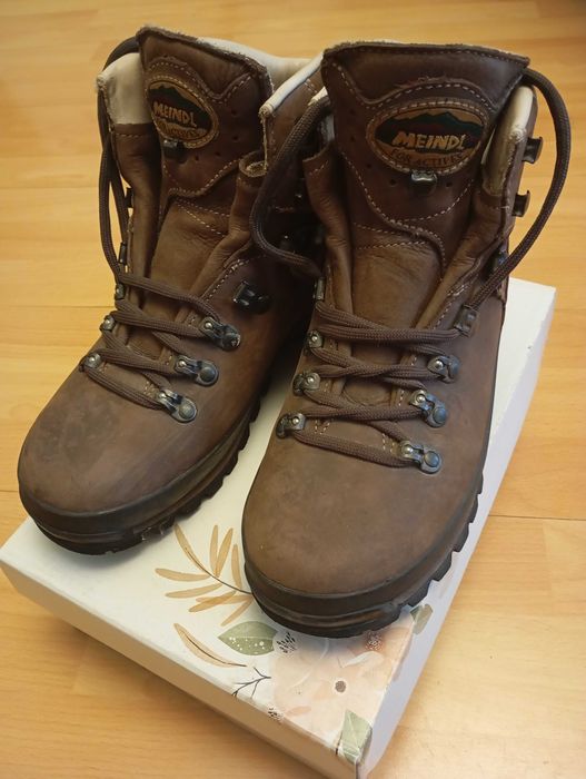 "MEINDL Borneo Lady", дамски туристически обувки