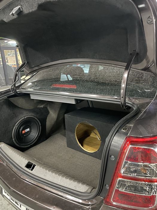 Sabufer Yashik Stls ekanom bagaj vazni xam yengil , Dostafka bor