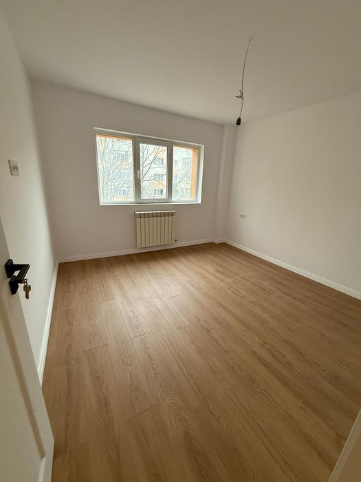 Proprietar-2 camere // renovat // str Dunavat // bloc reabilitat-et 2