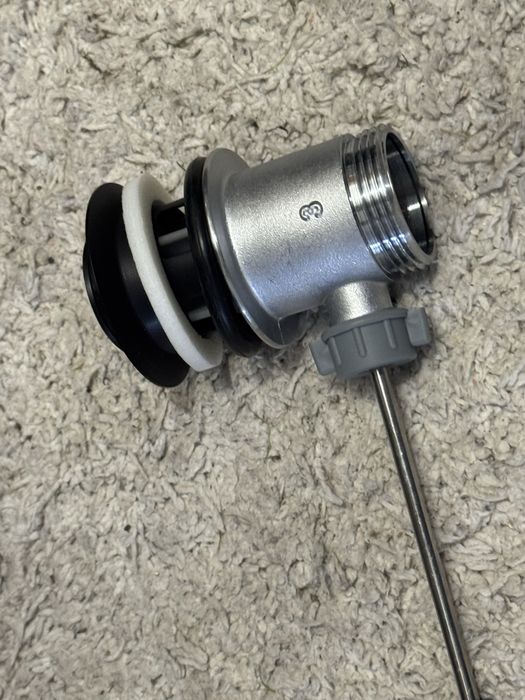 Сифон grohe чисто нов
