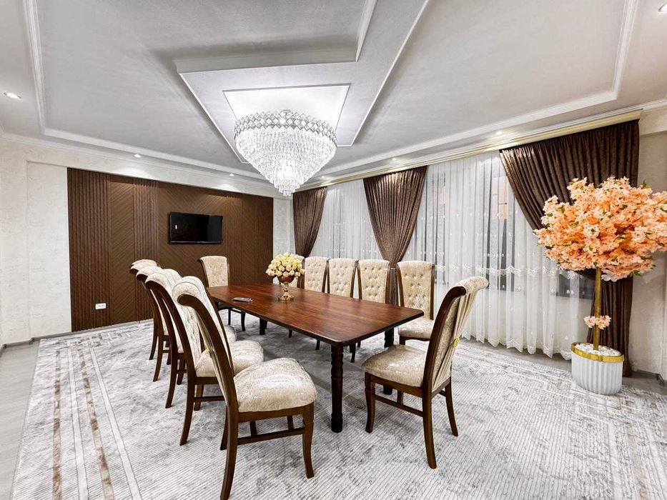 5ти комнатная  квартира  на 8 этаже 118кв/м, в Самарканде