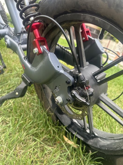 Bicicleta electrica unica in Romania