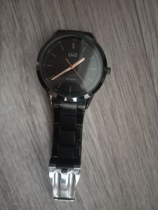 Наручные часы, фирмы QsQ