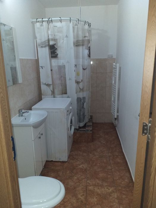 Inchiriez garsoniera C1 parter zona Mioritei