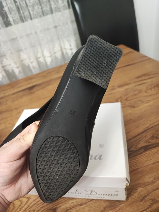 Pantofi din piele cu toc
