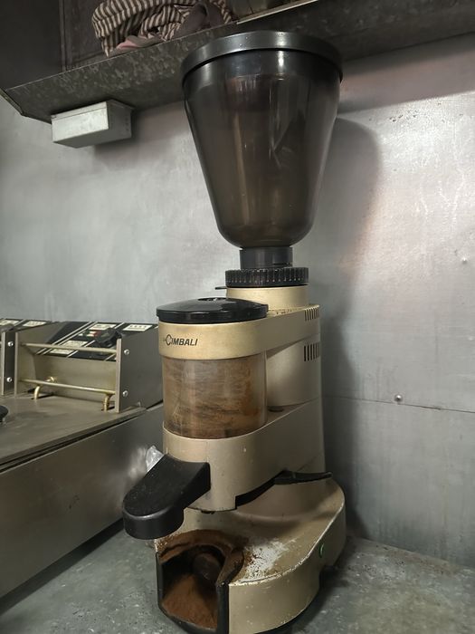 Продам Кофемолку