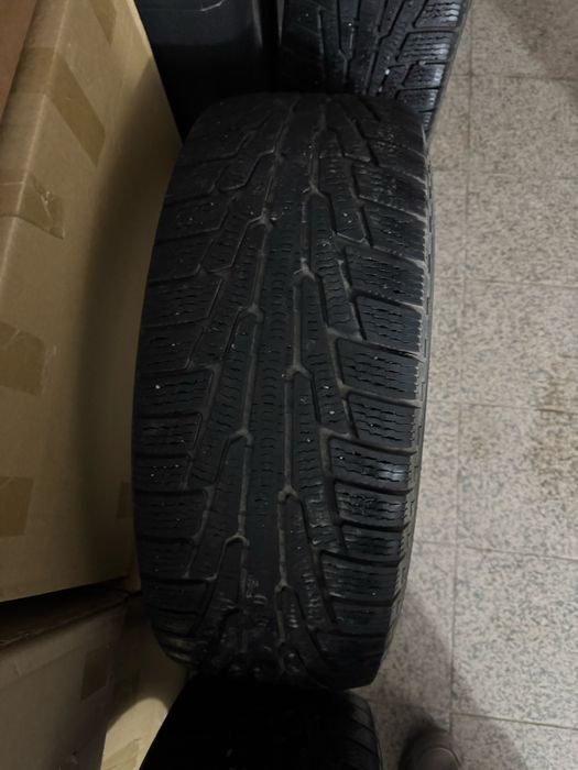 Зимний шины 265/65/17