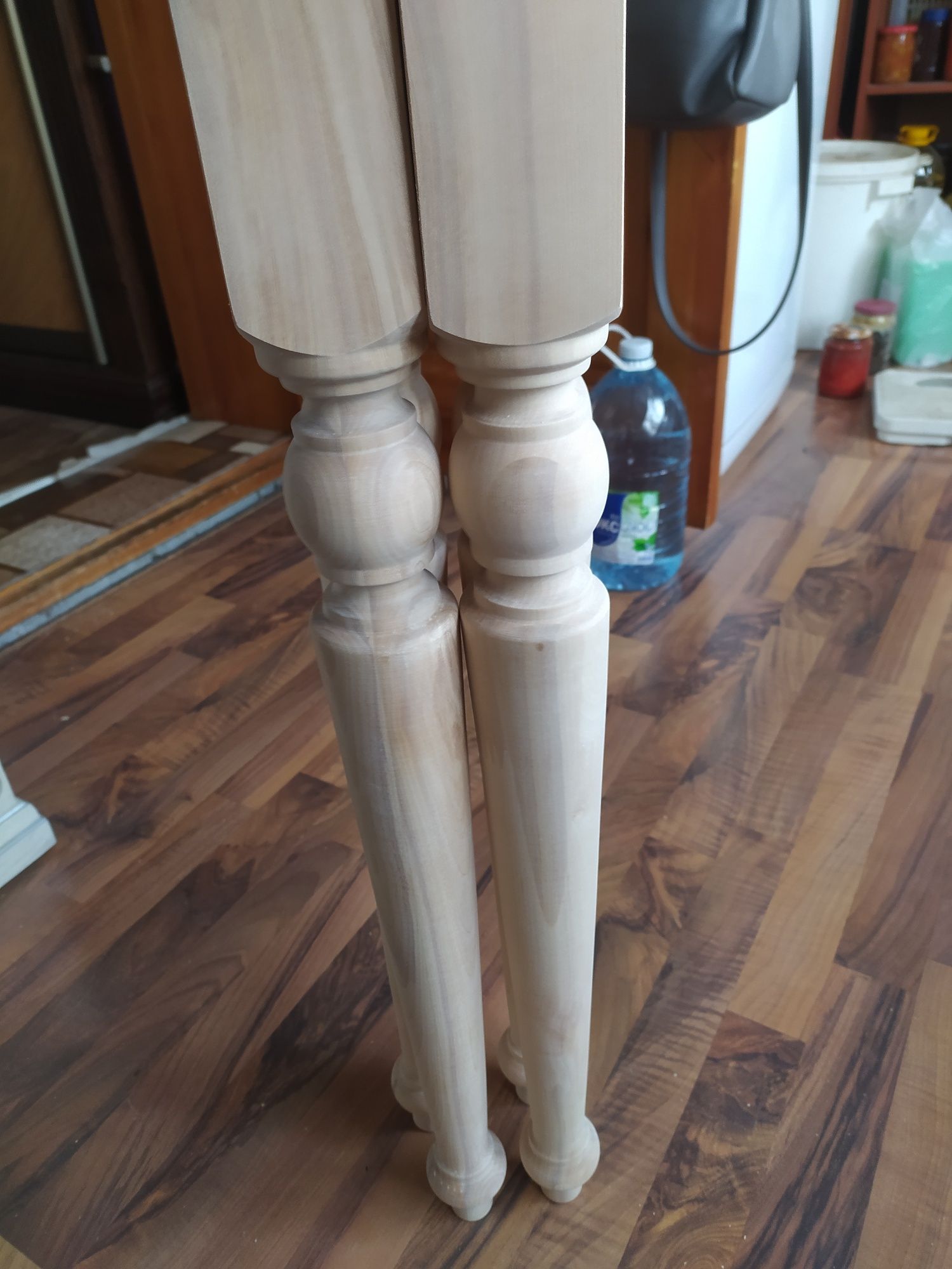 Точеные деревянные ножки
