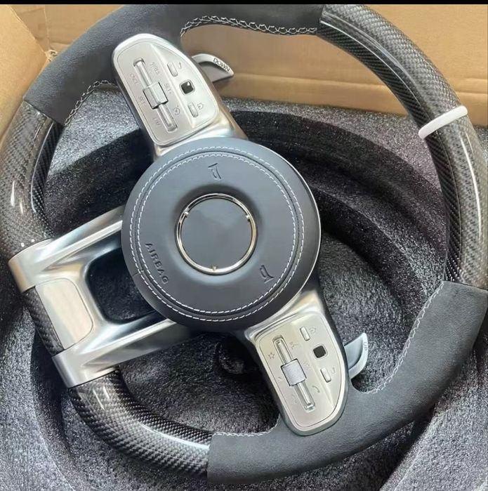 Волан Mercedes AMG
