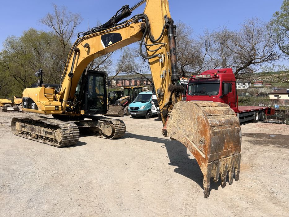 Excavator Caterpillar 319 D Cat