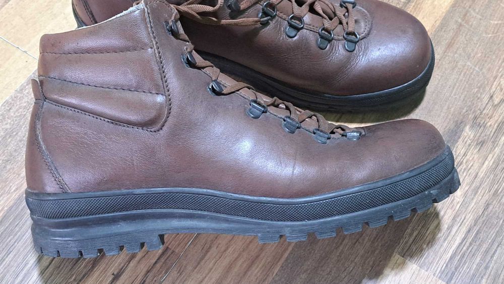 Viking,Alfa,Grisport, Hanwag Mamut,Meindl,Millet,Salewa,Clarks