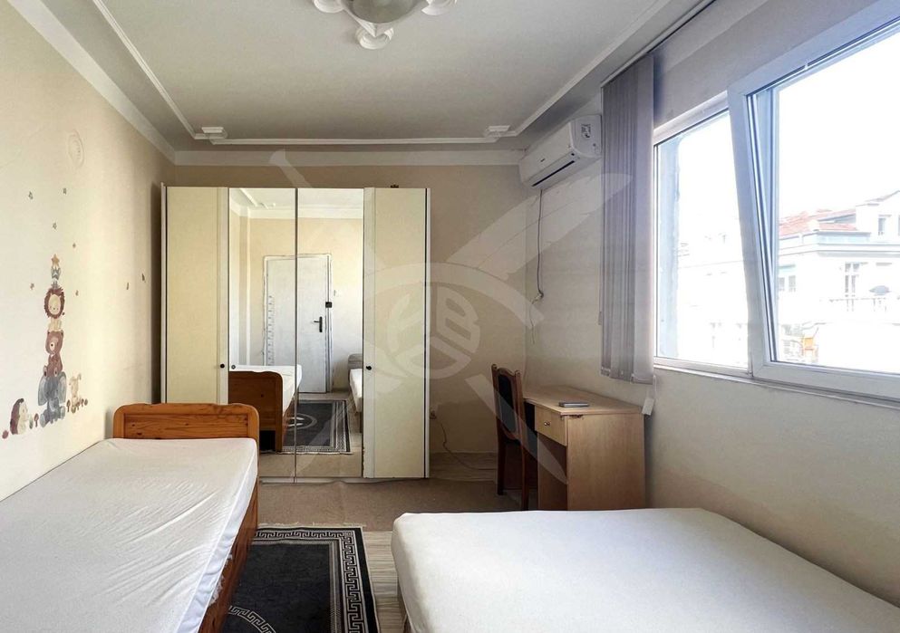 Дава се под наем Тристаен апартамент в Бургас, Възраждане - 107 кв.м за 428.91 € - Снимка #7