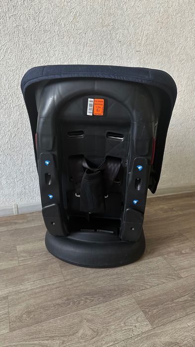 Автокресло детское в отличном состоянии с рождения и до 18 кг
