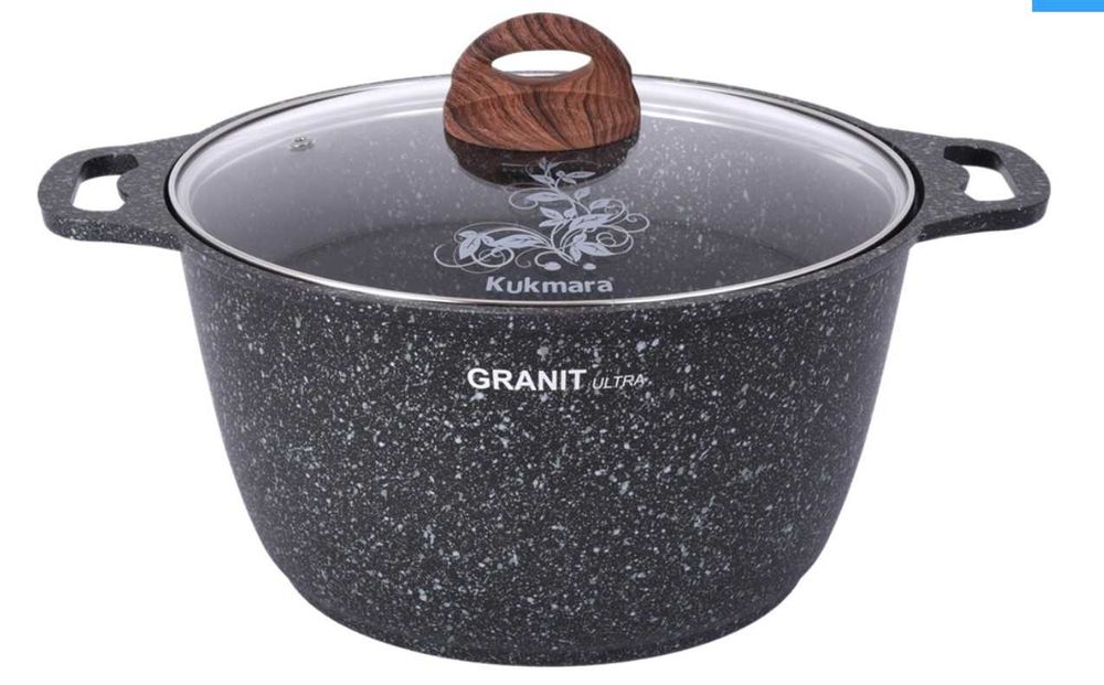 Қозонлар тўплами Кукмара Рассияда ишлаб чиқарилган янги йилга зурсовға