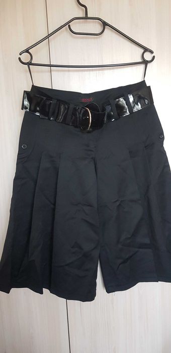 Черен пола-панталон