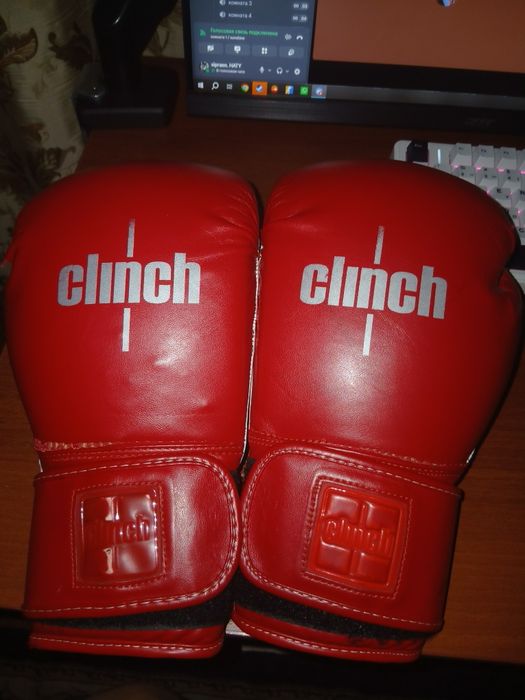 боксерские перчатки clinch