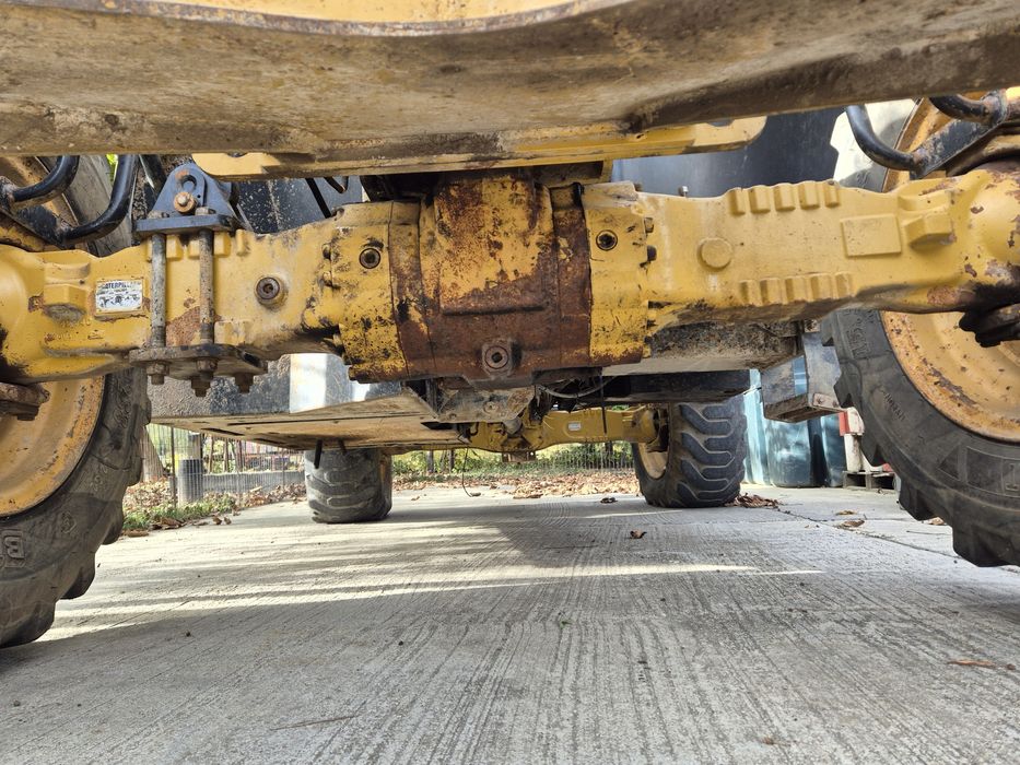 Telescopic caterpillar TH360 din 2005