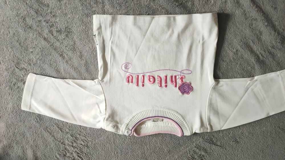 продам котфы и костюмы на девочку