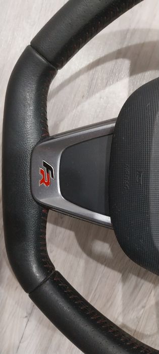 Volane seat FR tesite