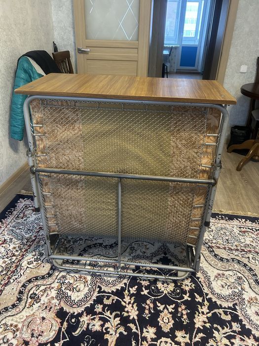 Складная кровать