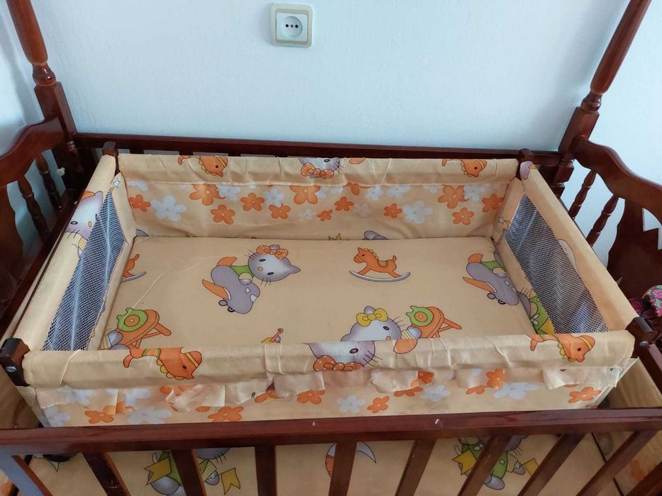 Продаётся детский манеж