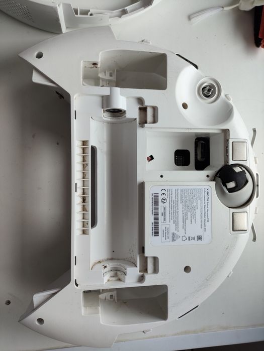 Робот пылесос Xiaomi E10 на запчасти